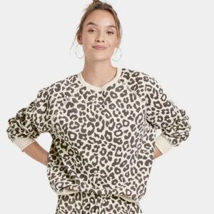 Grayson Threads Cheetah Print Sweatshirt size XL cream and gray crewneck